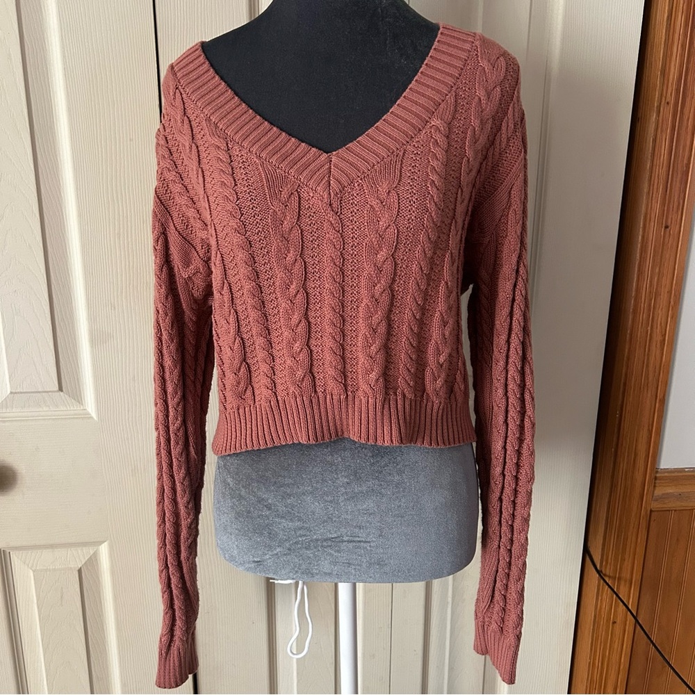 Fashion Nova Dusty Pink V-Neck Cropped Sweater - Picture 1 of 6
